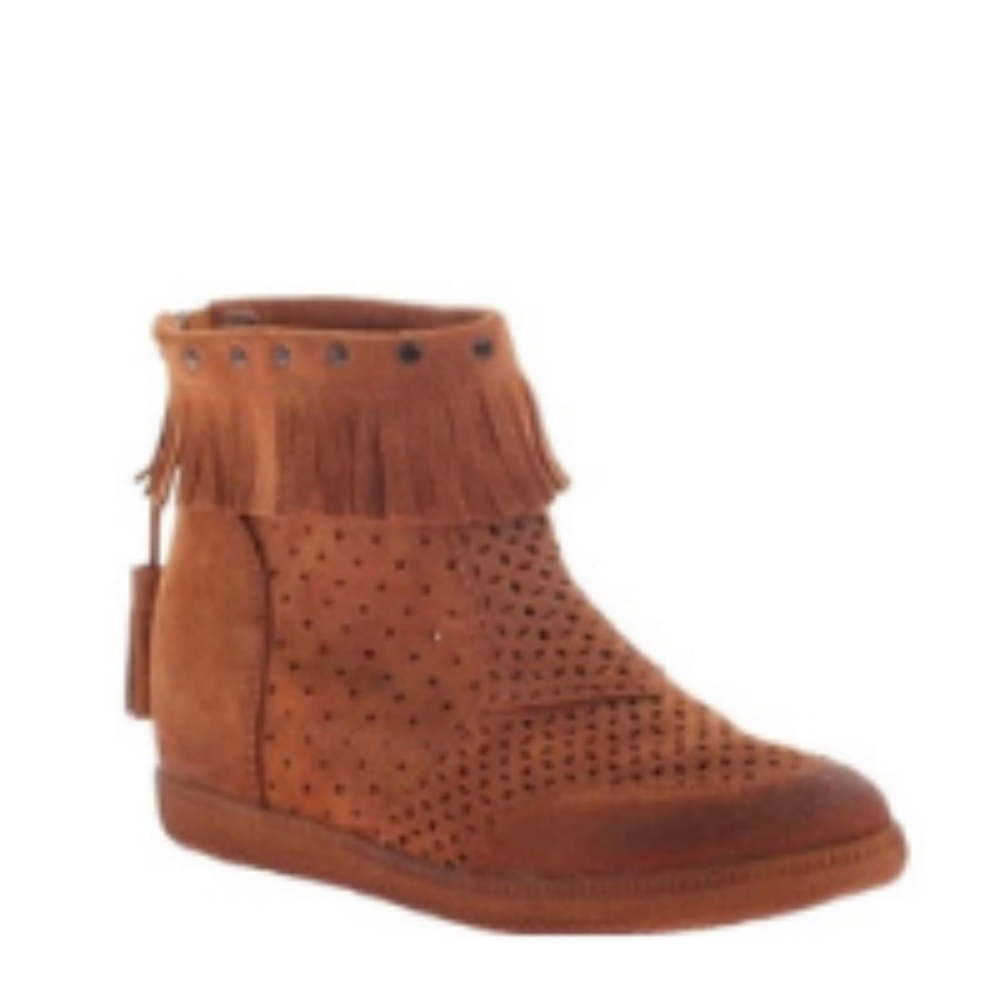 Women’s shoes